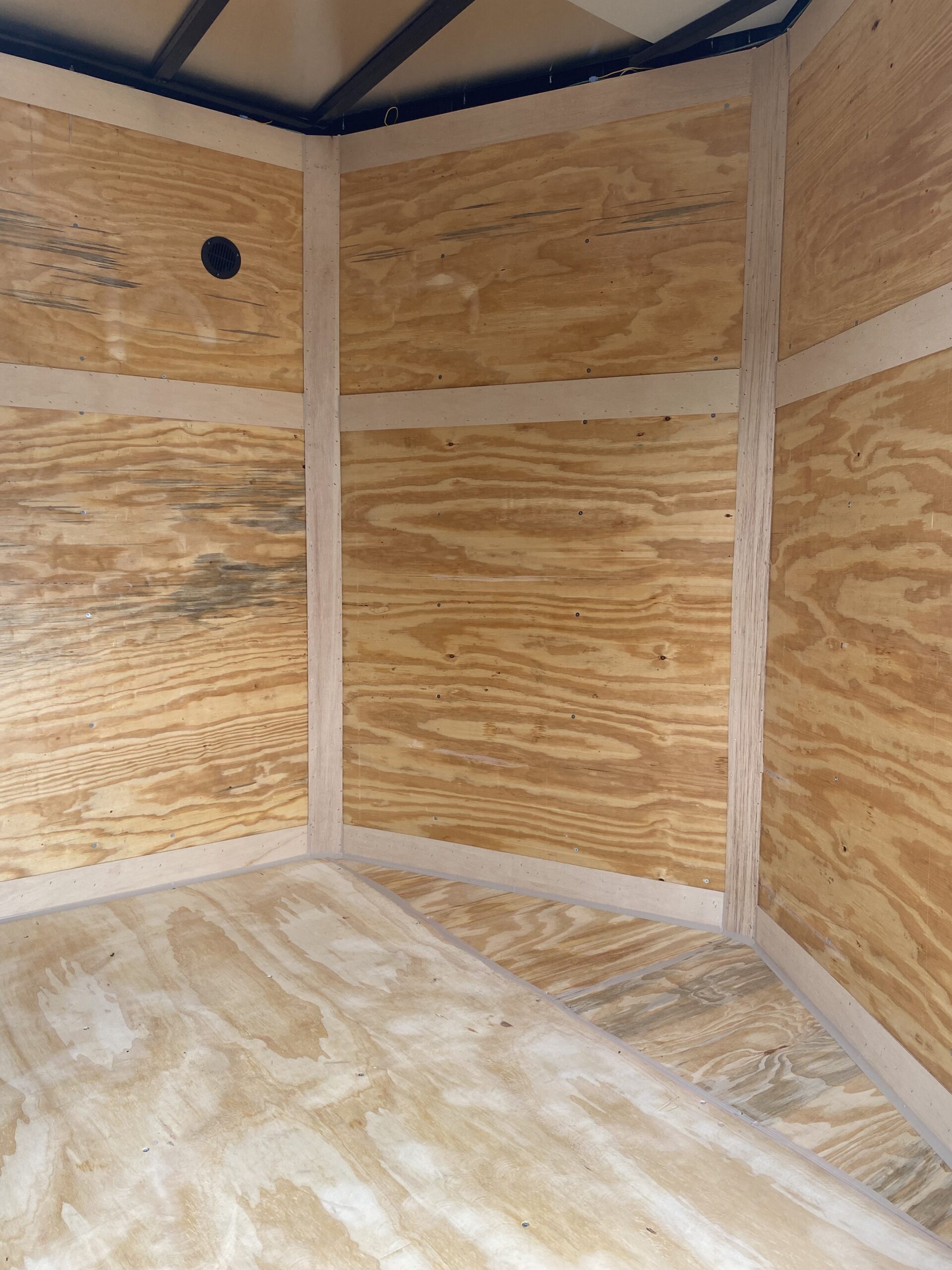 7x18TA Enclosed Cargo trailer - Image 5