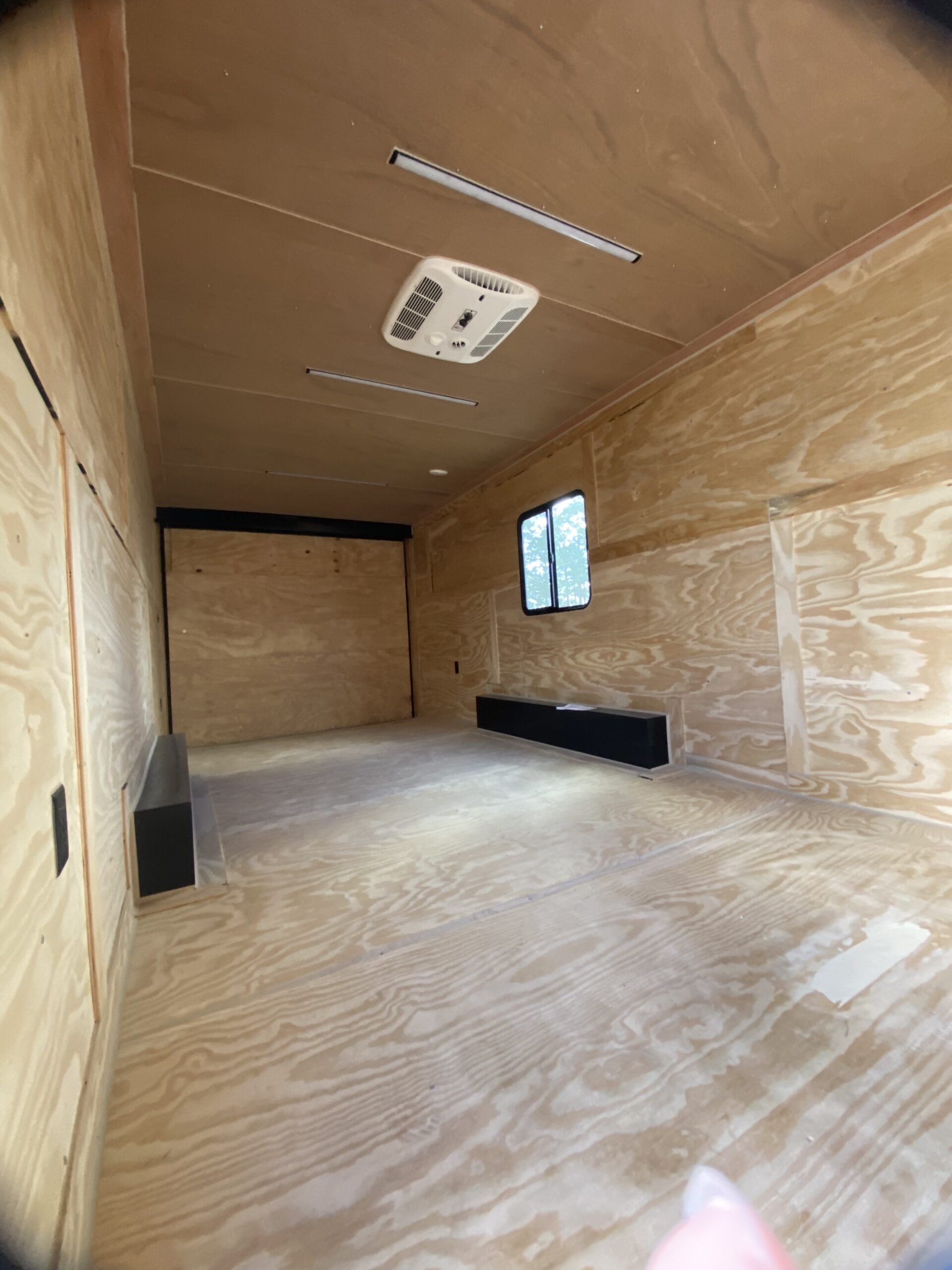 Cynergy Cargo 8.5x22TA Enclosed Car Hauler - Image 2